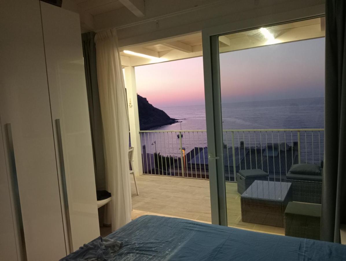 Incanto Sul Mare カステルサルド エクステリア 写真